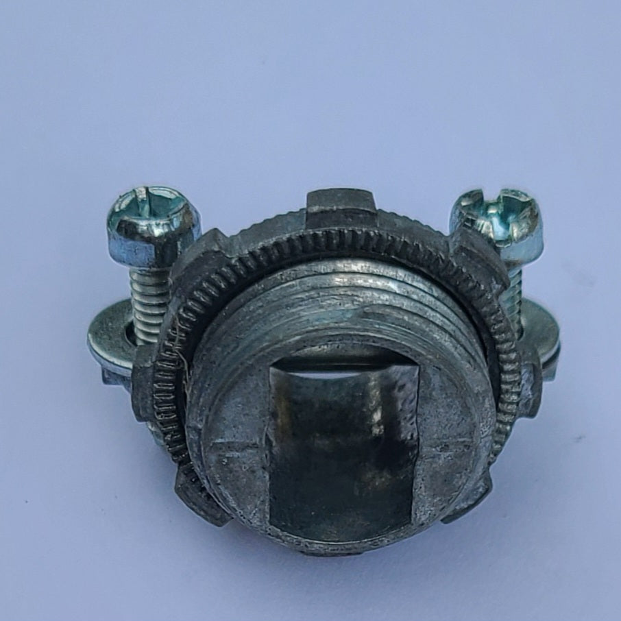 Neer C-500 3/8 inch 2 screw service entrance cable connector